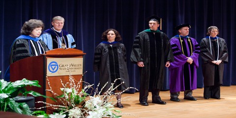 Provost honors faculty members on stage